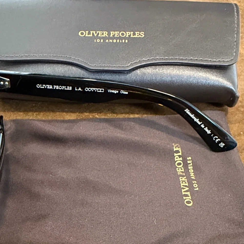Oliver Peoples Gray Sunglasses with Case - Picture 2 of 6
